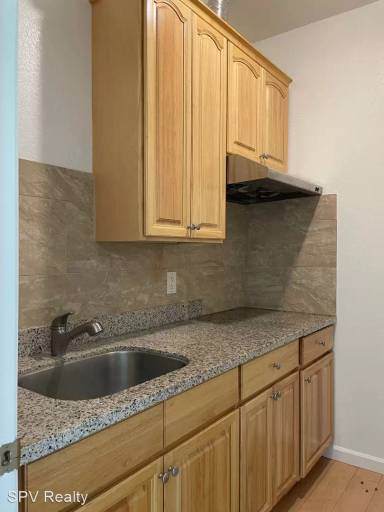 Main picture of 819 E Julian St
