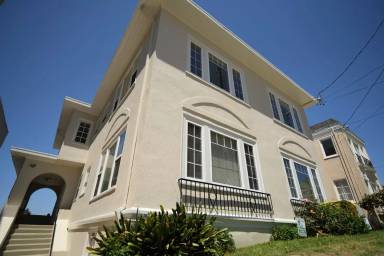 Main picture of 747 Warfield Ave