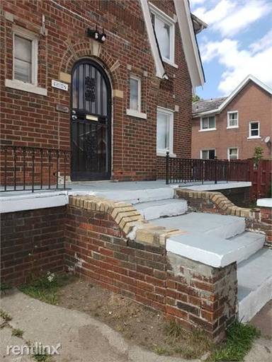 Main picture of 15847 Appoline St