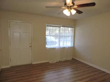 Main picture of 4454 Bixby Cir