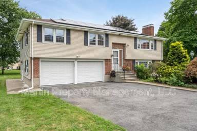 Main picture of 11 Randall Dr