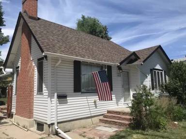 Main picture of 2475 Gray St