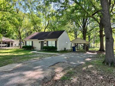 Main picture of 7754 Commodore Rd