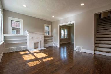 Main picture of 114 N 38th St