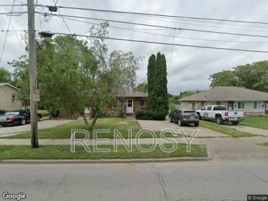 Main picture of 3310 SE 5th St