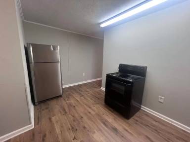 Main picture of 1372 Indianola St