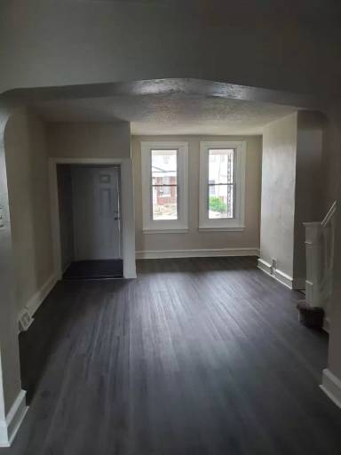 Main picture of 1941 E Tioga St