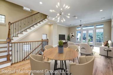 Main picture of 1411 Elgin St