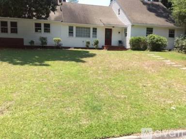 Main picture of 1902 Sherwood Dr