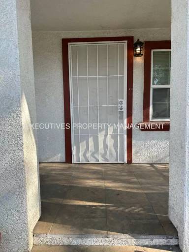 Main picture of 1922 Martin Luther King Jr Way