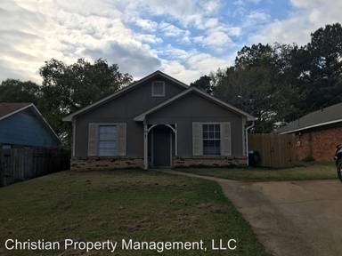 Main picture of 735 Sandy Ln