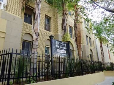 Main picture of 520 E Elk Ave