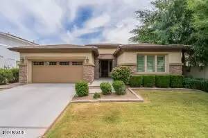 Main picture of 3841 E Palo Verde St