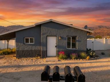 Main picture of 6431 Mariposa Ave