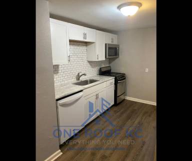 Main picture of 1015 Suntree Pl