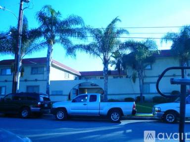 Main picture of 120 N 13th Ave