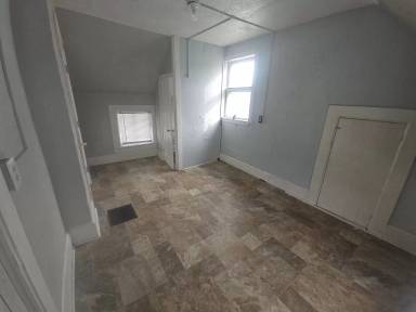 Main picture of 2424 5th Ave