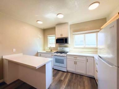 Main picture of 1725 Sunset Cliffs Blvd