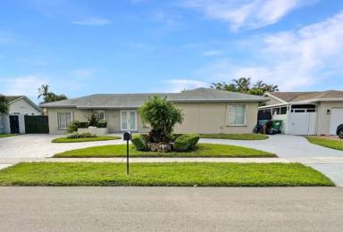 Main picture of 19952 NW 62nd Ct