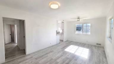 Main picture of 555 Grape St