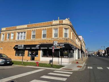 Main picture of 3234 N Pulaski Rd & 4009 W School St Apartments
