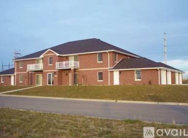 Main picture of 476 Lezlie Dr