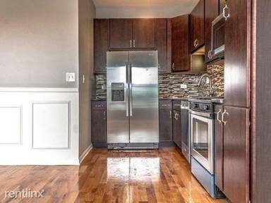 Main picture of 6639 S Kenwood Ave