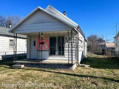 Main picture of 1732 S Kerth Ave