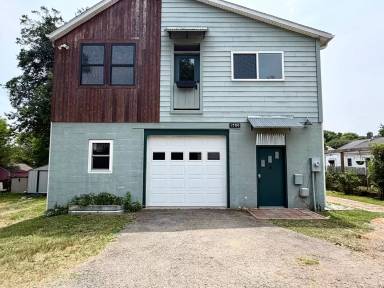 Main picture of 1500 Meridian St