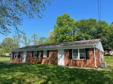 Main picture of 215 Bryant Rd