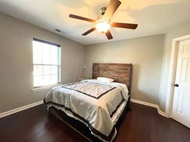 Main picture of 103 Green View Rd