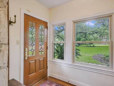 Main picture of 518 Cliff Dr