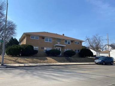Main picture of 7007 W Becher St