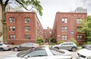 Main picture of 3607 S King Dr