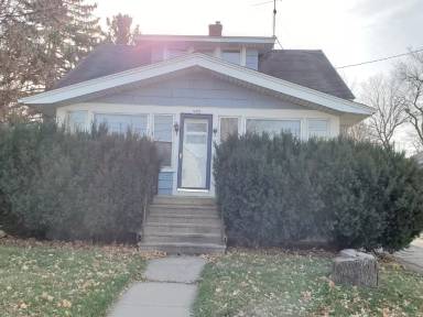 Main picture of 685 W 9th Ave