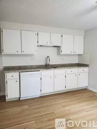 Main picture of 33 Rockland St