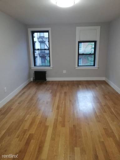 Main picture of 321 E 52nd St