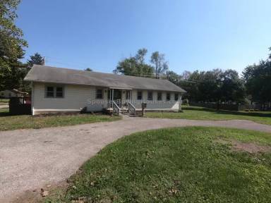 Main picture of 7373 Westfield Blvd