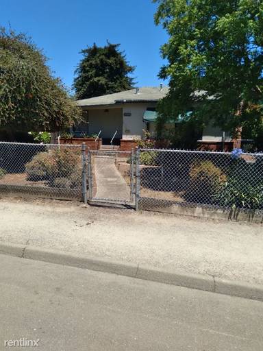Main picture of 19358 Lake Chabot Rd