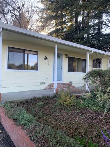 Main picture of 304 Sparkes Rd