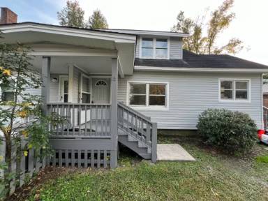 Main picture of 1613 Dewitt St