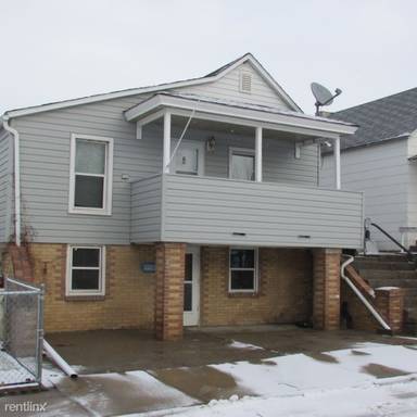 Main picture of 1911B Smelter Ave NE