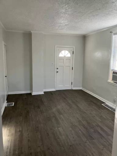 Main picture of 932 Napoleon St