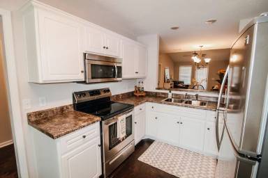 Main picture of 418-420 Andover Dr