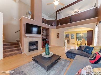 Main picture of 707 Pinafore St