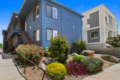 Main picture of 1454 Hi Point St