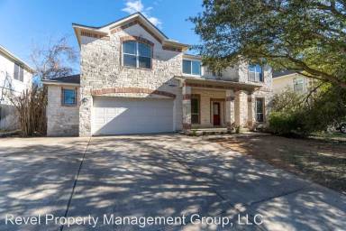 Main picture of 1209 Laurel Oak Trl