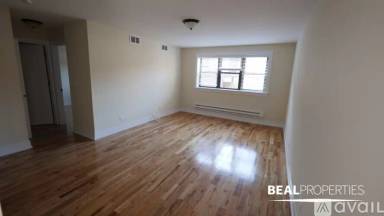 Main picture of 555 W Arlington Apartments