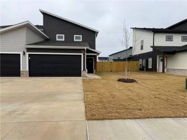 Main picture of 1508 SW Poigai Way