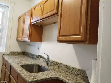 Main picture of 1450 Commonwealth Ave